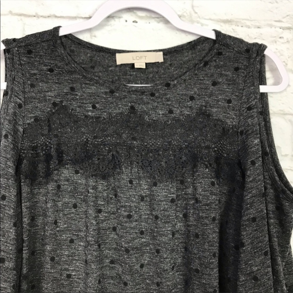 LOFT polka dot cold shoulder top-size M - Picture 3 of 6